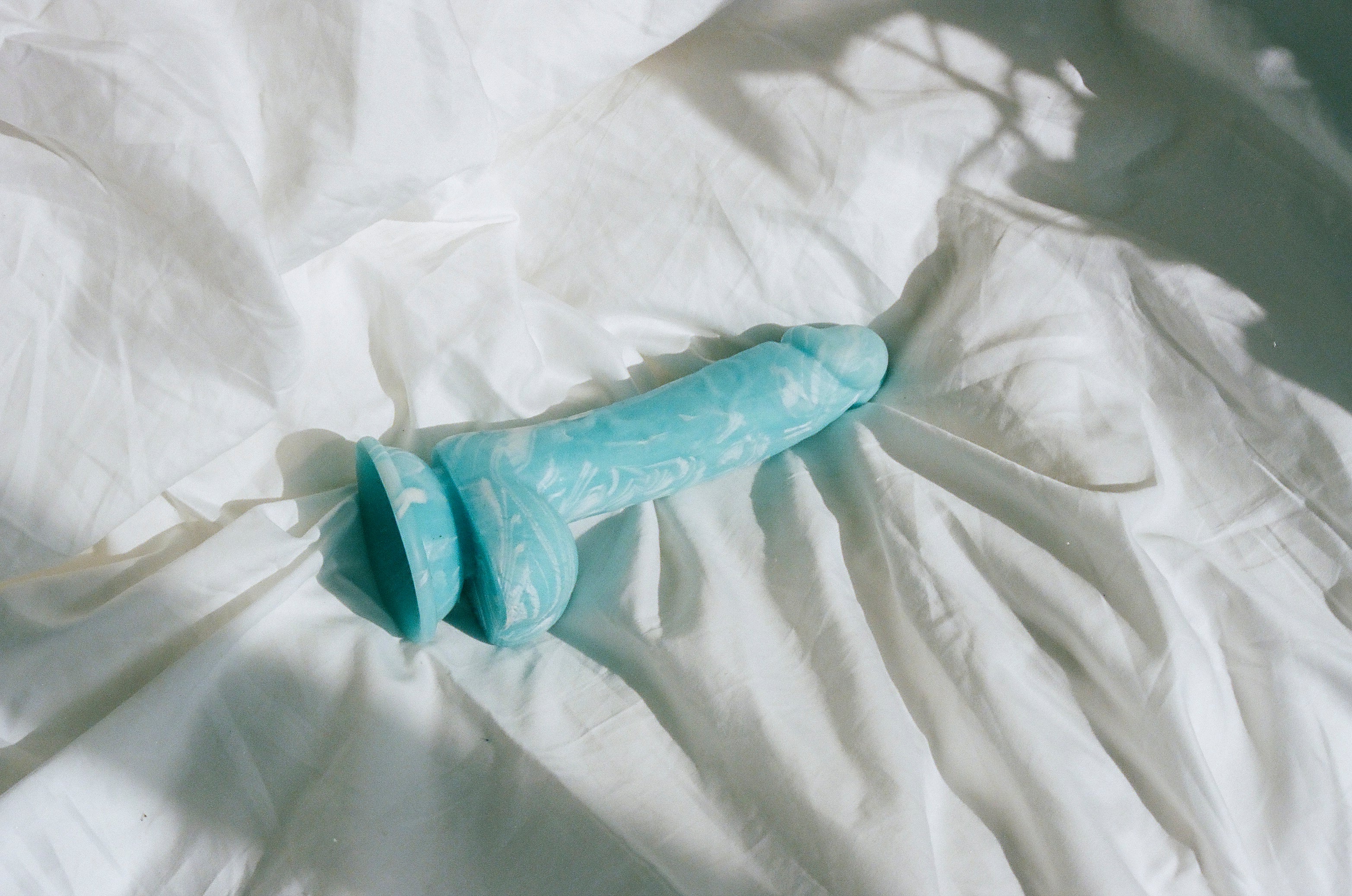 How To Use Sex Toys - A Beginner's Guide